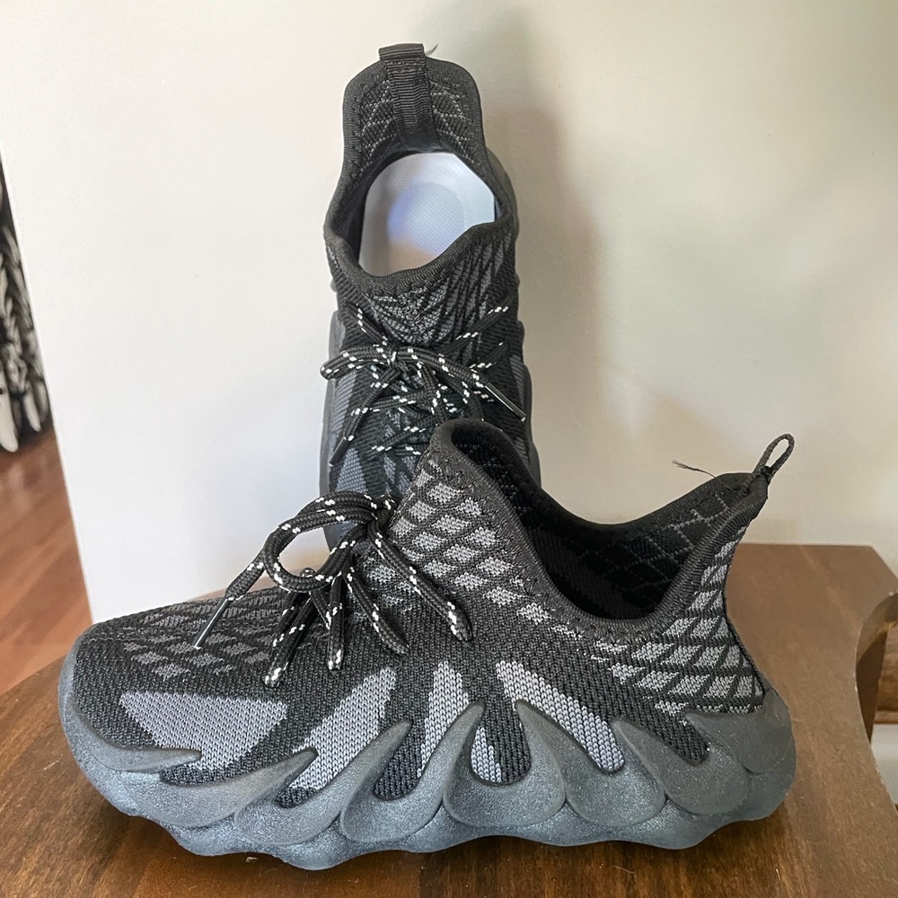 Kids Breathable Pull-on Sneakers NEVER WORN
